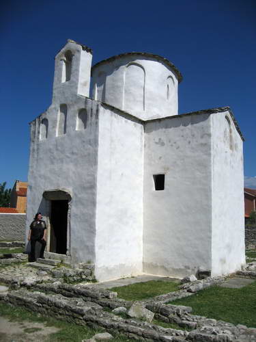 Kroatien-2010-018.jpg - die kleinste Kathedrale der Welt