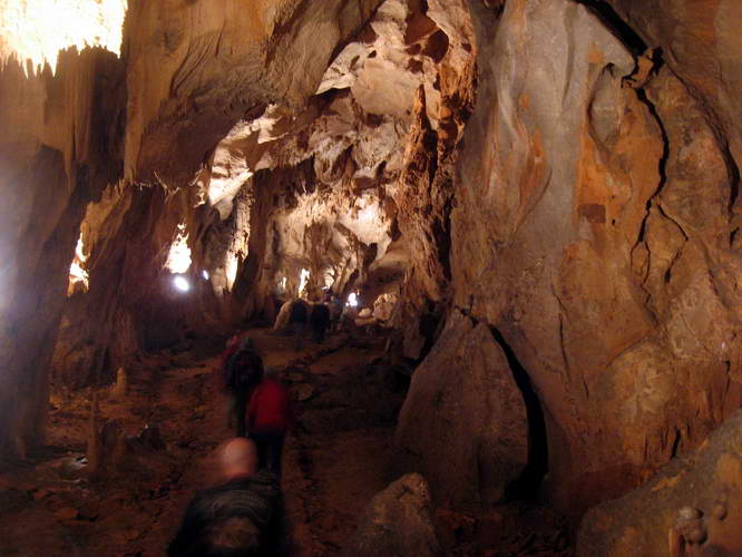 Kroatien-2010-025.JPG - in der oberen Höhle