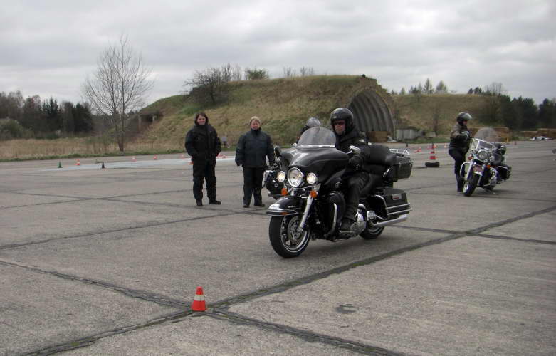 Fahrsicherheitstraining-Aprli-2008-20.jpg