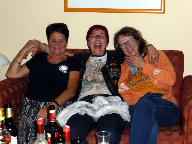 Abschlusstour-2015-05.jpg - Party am ersten Abend