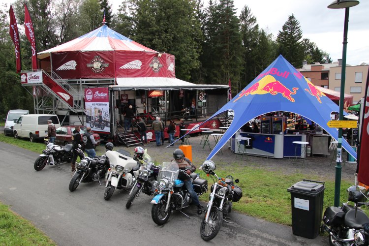 Faaker-See-2017-52.jpg - Besuch bei Indian zwischen im Harley Village und Arneitz
