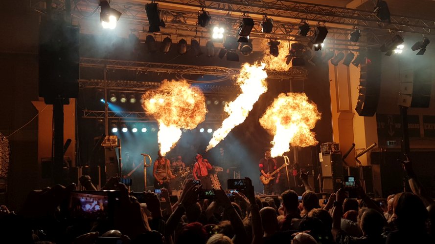 Faak-2018-109.jpg - Stahlzeit - super Show