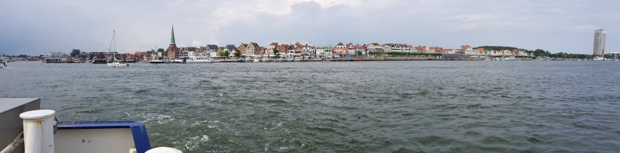Baltic-Kiel-Party-02.jpg
