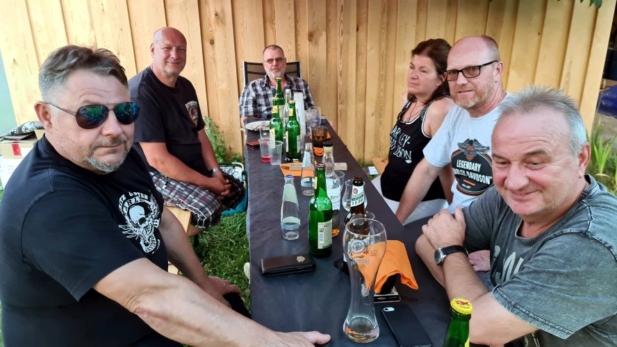 Garageneinweihung bei Gutschis-2020-07.jpg