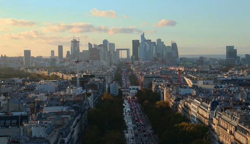 Paris-19.jpg - La Défense ist ein modernes Hochhausviertel westlich von Paris im Département Hauts-de-Seine