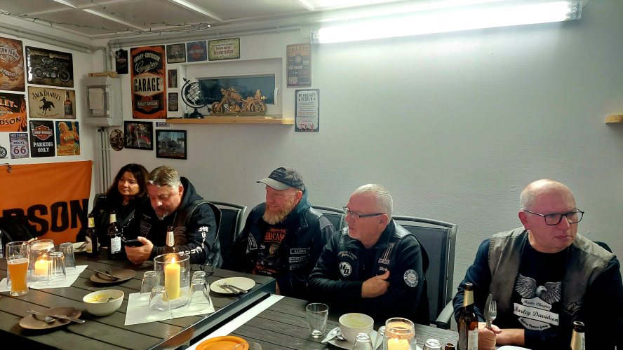 Stammtisch im Oktober-3.jpg