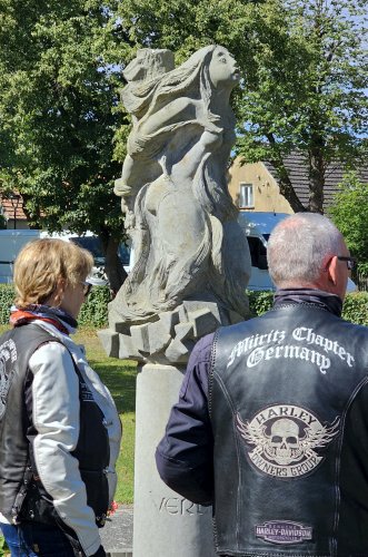 Tour zum Koenigsgrab bei Seddin-04.jpg