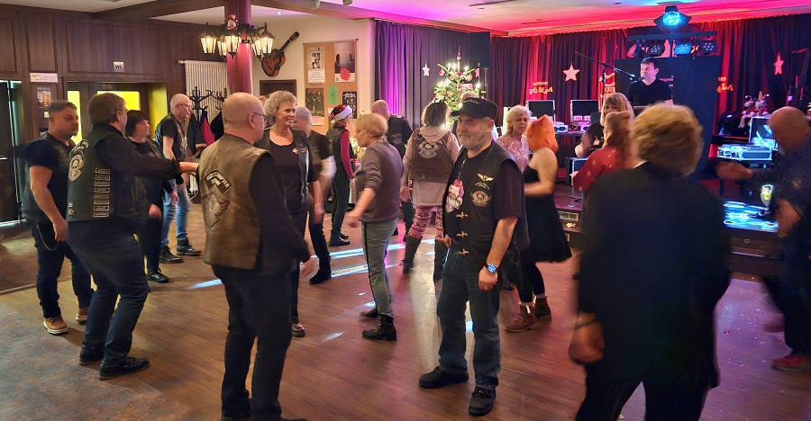 Weihnachtsfeier-2024-18.jpg
