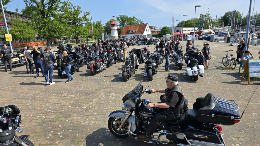 Urlaub-2025-081.jpg - Treffen in Lauterbach vor der Ausfahrt