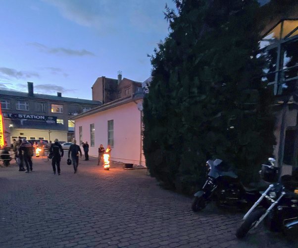 Harley-Night-14.jpg - 65C5610E-467F-4631-8FEF-333204060772