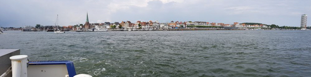 ber die Trave