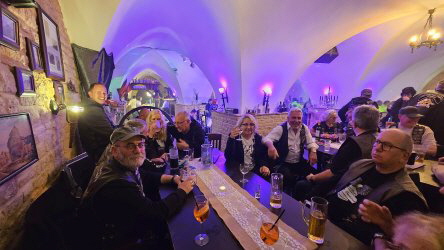 zur Party in den Ratskeller