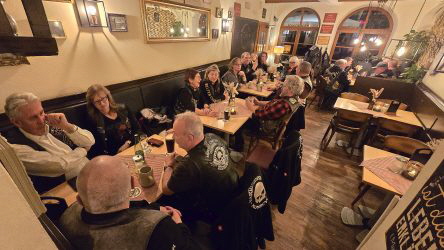 betreutes Trinken im Restaurant "Caf Zeis"