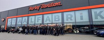vor der Staalfabrik vor der Staalfabrik