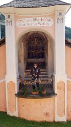 die geteilte Kirche am Kreuzbichl bei Gmnd