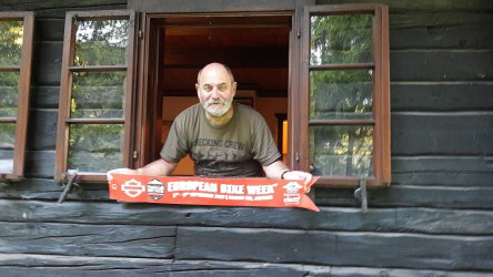 das von der HOG erhaltene "Banner"