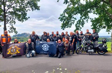 Gruppenfoto vor der Burg Stolpen