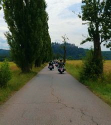 vor uns ist die Festung Knigstein