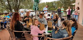 mit den Kindern im Gasthof Milow