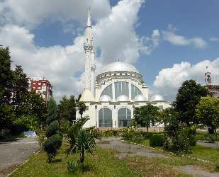 die Ebu-Bekr-Moschee