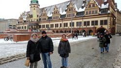 vor dem Alten Rathaus